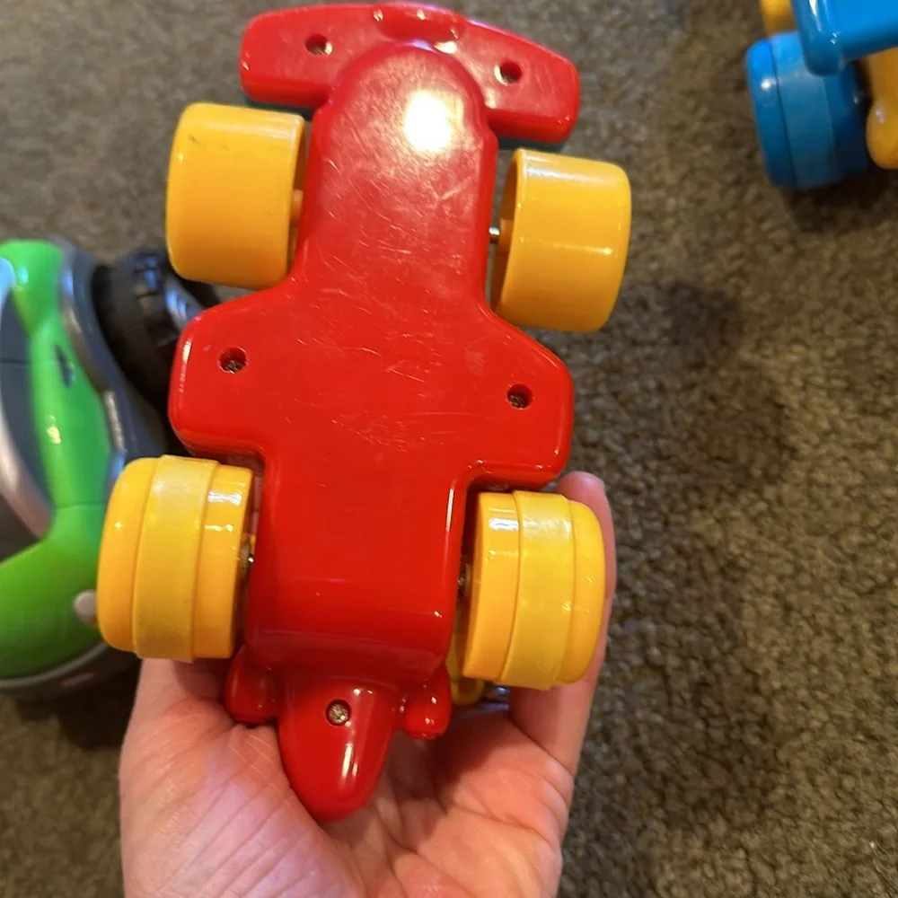 3 Pull Back Cars